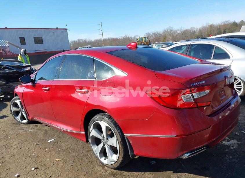 Photo 3 of 2018 Honda Accord TOURING 2.0T (VIN 1HGCV2F98JA046639)