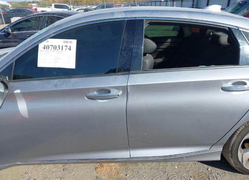 Photo 14 of 2019 Honda Accord TOURING 2.0T (VIN 1HGCV2F98KA006417)