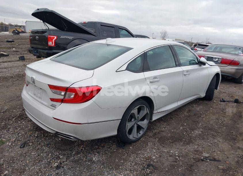 Photo 4 of 2019 Honda Accord TOURING 2.0T (VIN 1HGCV2F98KA022987)