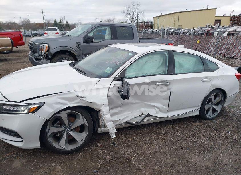 Photo 6 of 2019 Honda Accord TOURING 2.0T (VIN 1HGCV2F98KA022987)