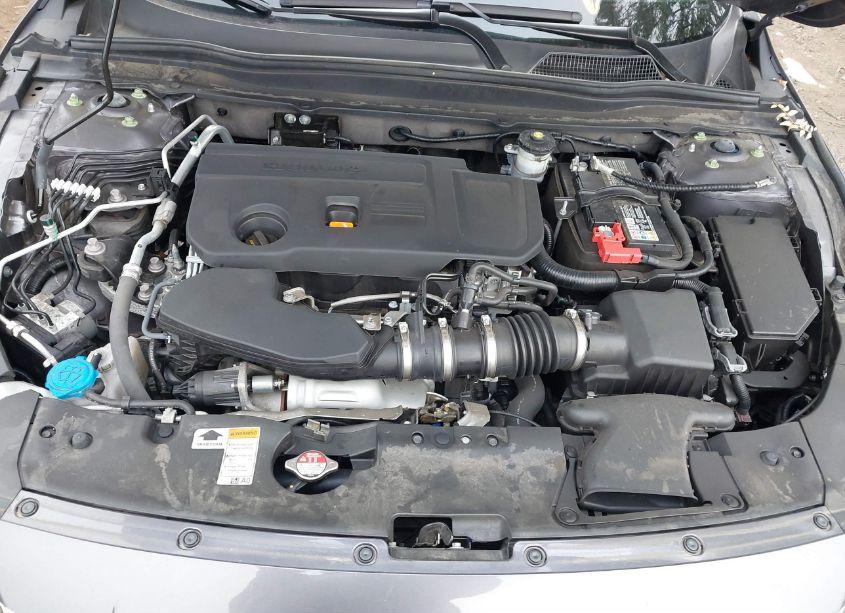 Photo 10 of 2022 Honda Accord TOURING (VIN 1HGCV2F98NA008947)