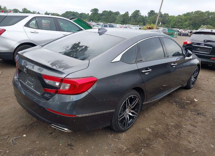 Photo 4 of 2022 Honda Accord TOURING (VIN 1HGCV2F98NA008947)