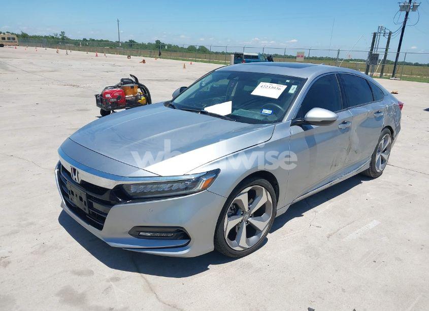 Photo 2 of 2019 Honda Accord TOURING 2.0T (VIN 1HGCV2F99KA002506)