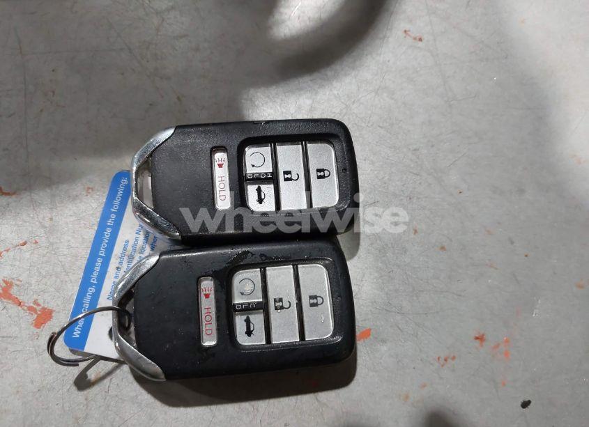 Photo 11 of 2019 Honda Accord TOURING (VIN 1HGCV2F99KA031634)