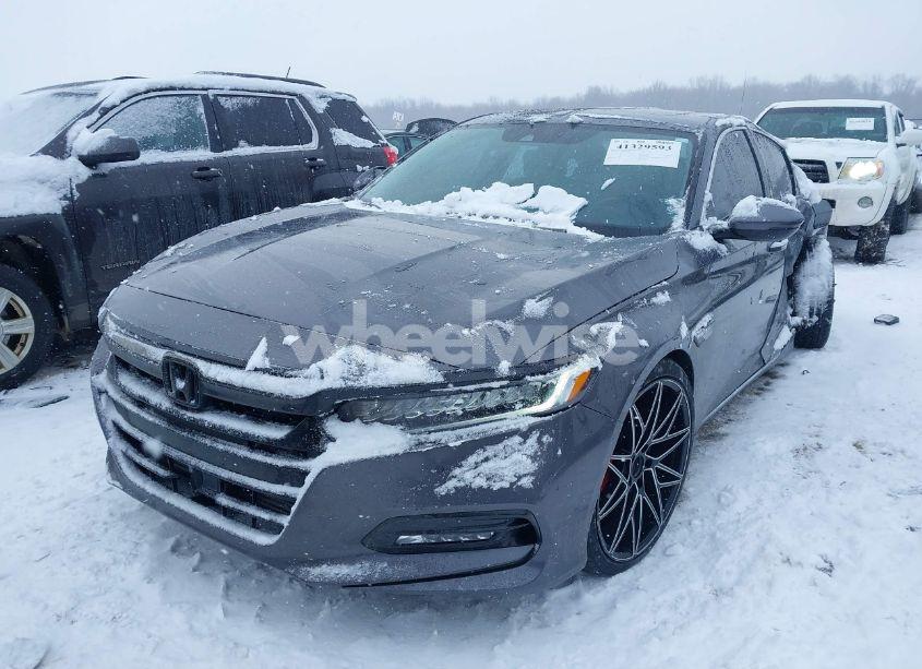 Photo 2 of 2019 Honda Accord TOURING 2.0T (VIN 1HGCV2F99KA035179)