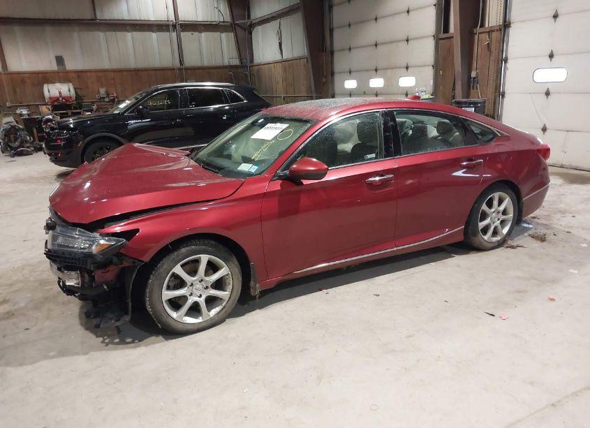 Photo 2 of 2018 Honda Accord TOURING 2.0T (VIN 1HGCV2F9XJA005932)