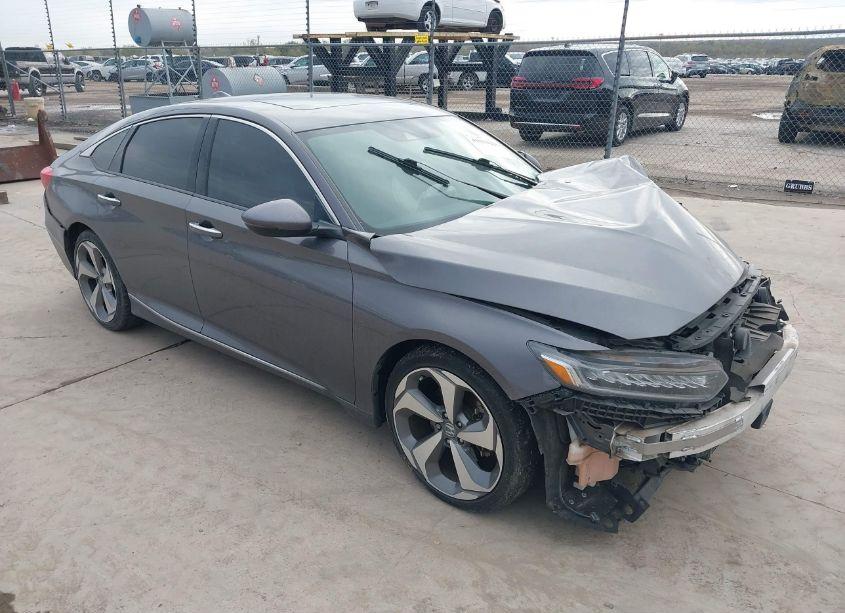 2018 Honda Accord TOURING 2.0T (VIN 1HGCV2F9XJA040776) main photo