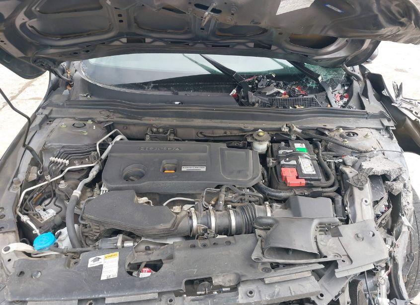 Photo 10 of 2018 Honda Accord TOURING 2.0T (VIN 1HGCV2F9XJA040776)