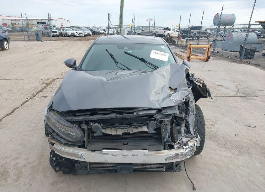 Photo 13 of 2018 Honda Accord TOURING 2.0T (VIN 1HGCV2F9XJA040776)