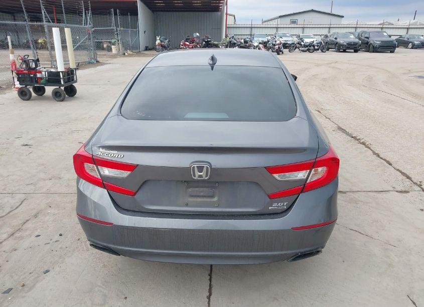 Photo 17 of 2018 Honda Accord TOURING 2.0T (VIN 1HGCV2F9XJA040776)