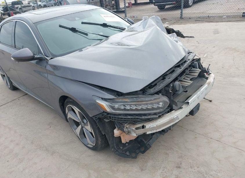 Photo 19 of 2018 Honda Accord TOURING 2.0T (VIN 1HGCV2F9XJA040776)
