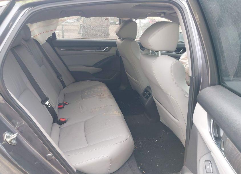 Photo 8 of 2018 Honda Accord TOURING 2.0T (VIN 1HGCV2F9XJA040776)