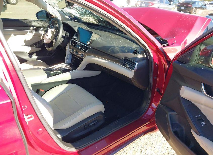 Photo 5 of 2019 Honda Accord TOURING 2.0T (VIN 1HGCV2F9XKA015023)