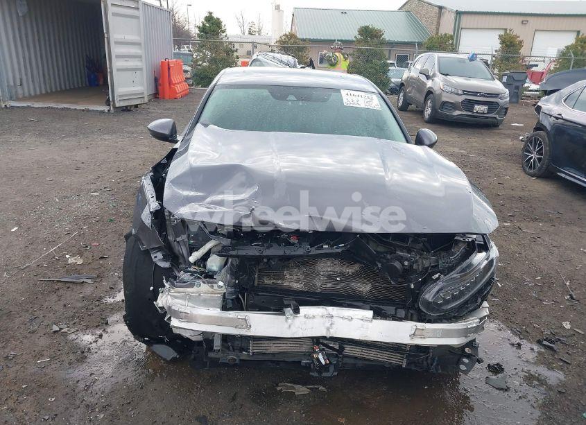 Photo 13 of 2019 Honda Accord TOURING 2.0T (VIN 1HGCV2F9XKA018665)