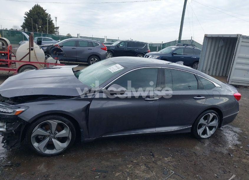 Photo 15 of 2019 Honda Accord TOURING 2.0T (VIN 1HGCV2F9XKA018665)