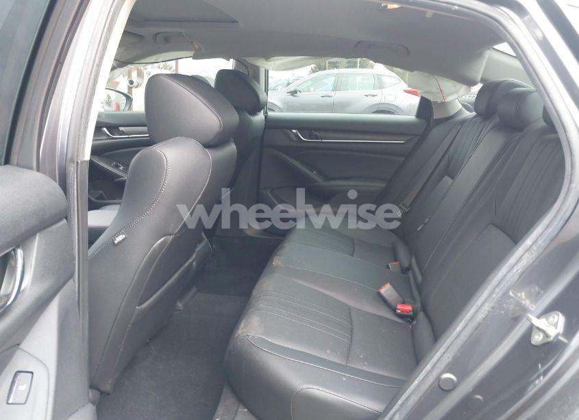 Photo 8 of 2019 Honda Accord TOURING 2.0T (VIN 1HGCV2F9XKA018665)