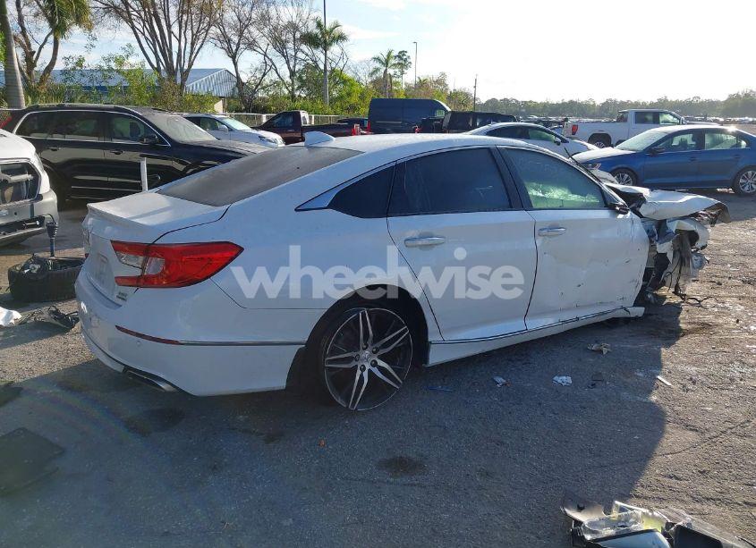 Photo 4 of 2022 Honda Accord TOURING (VIN 1HGCV2F9XNA007525)