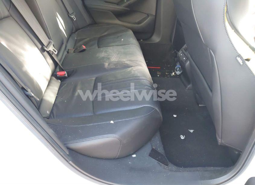 Photo 8 of 2022 Honda Accord TOURING (VIN 1HGCV2F9XNA007525)