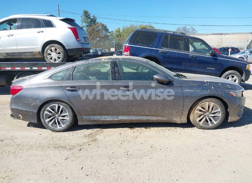 Photo 13 of 2018 Honda Accord HYBRID (VIN 1HGCV3F10JA007558)