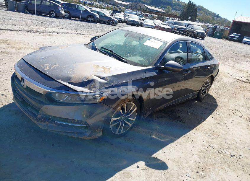 Photo 2 of 2018 Honda Accord HYBRID (VIN 1HGCV3F10JA007558)
