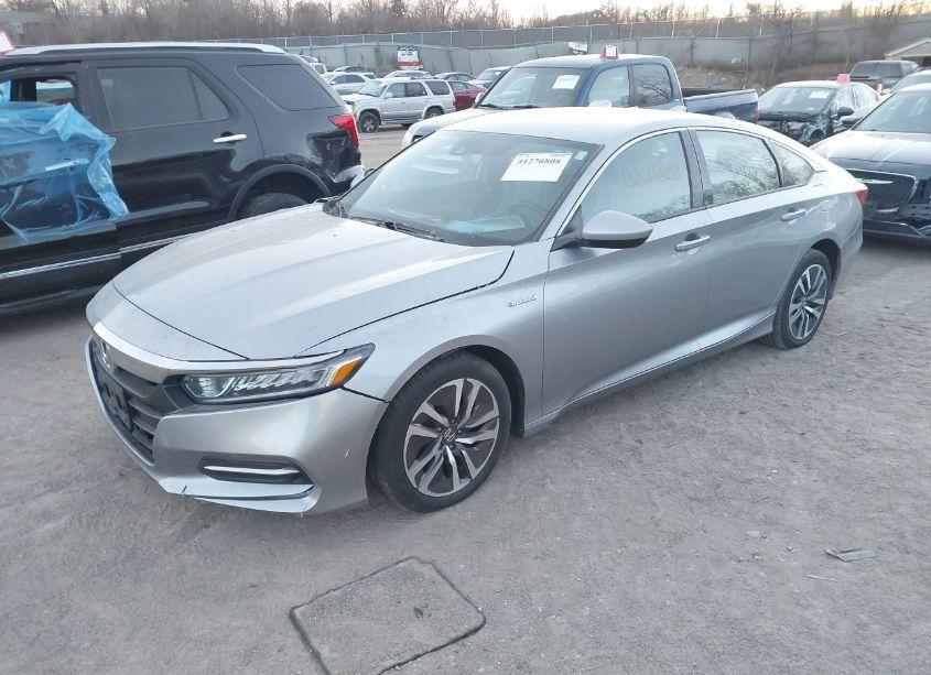 Photo 2 of 2018 Honda Accord HYBRID (VIN 1HGCV3F12JA002457)