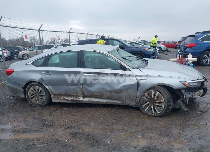 Photo 14 of 2019 Honda Accord HYBRID (VIN 1HGCV3F12KA009961)