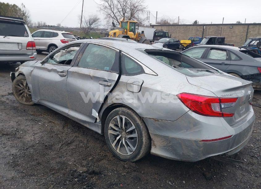 Photo 3 of 2019 Honda Accord HYBRID (VIN 1HGCV3F12KA009961)