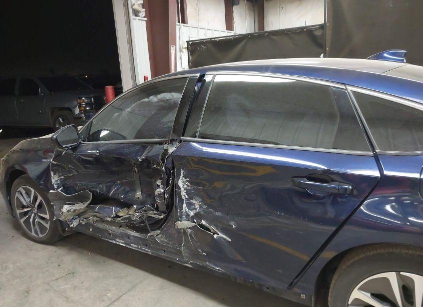 Photo 13 of 2019 Honda Accord HYBRID (VIN 1HGCV3F12KA011659)