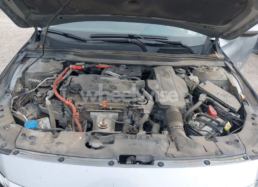 Photo 10 of 2018 Honda Accord HYBRID (VIN 1HGCV3F13JA009613)