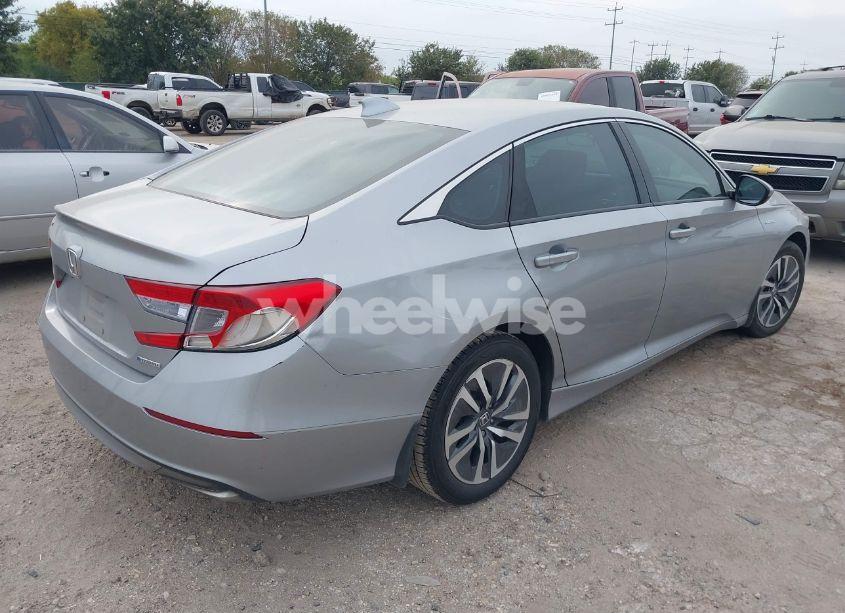 Photo 4 of 2018 Honda Accord HYBRID (VIN 1HGCV3F13JA009613)