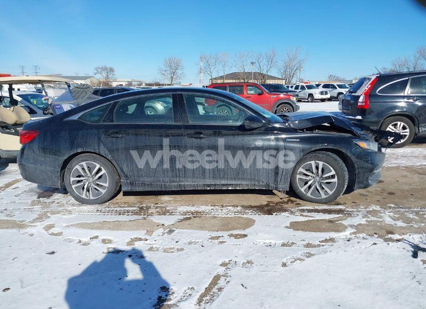 Photo 13 of 2019 Honda Accord HYBRID (VIN 1HGCV3F15KA007976)