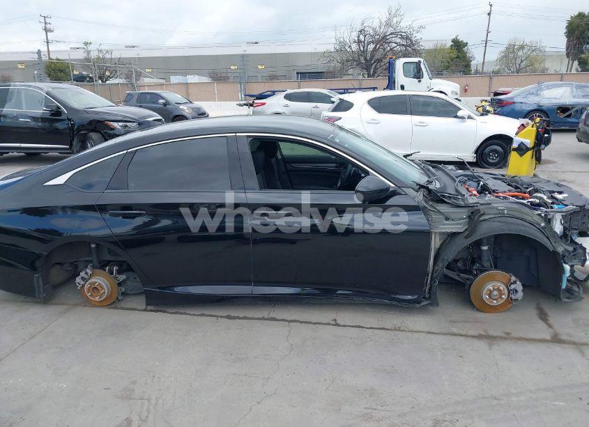 Photo 13 of 2022 Honda Accord HYBRID (VIN 1HGCV3F16NA003357)