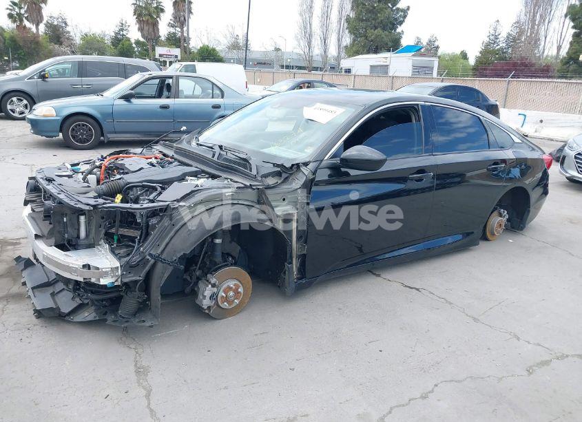 Photo 2 of 2022 Honda Accord HYBRID (VIN 1HGCV3F16NA003357)