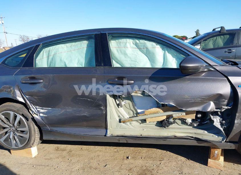Photo 13 of 2019 Honda Accord HYBRID (VIN 1HGCV3F17KA018610)