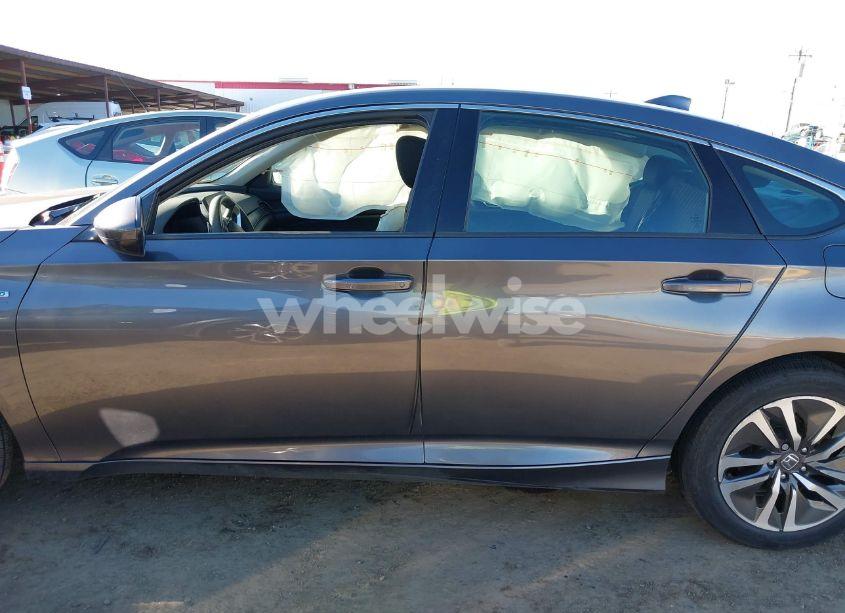 Photo 14 of 2019 Honda Accord HYBRID (VIN 1HGCV3F17KA018610)