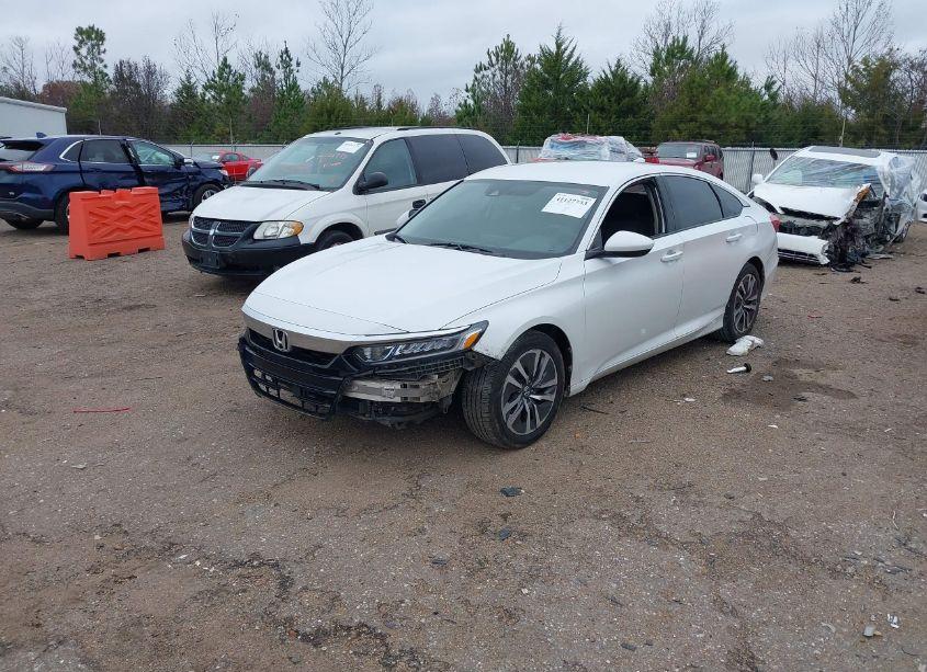 Photo 2 of 2019 Honda Accord HYBRID (VIN 1HGCV3F18KA016624)