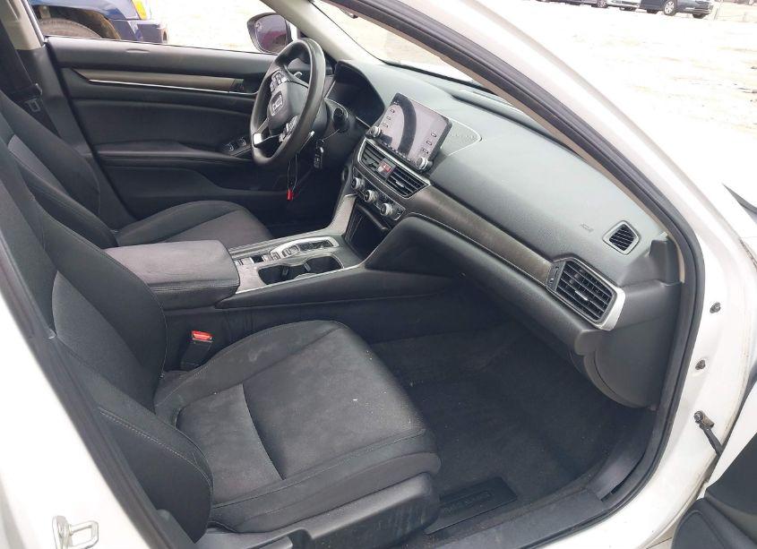 Photo 5 of 2019 Honda Accord HYBRID (VIN 1HGCV3F18KA016624)