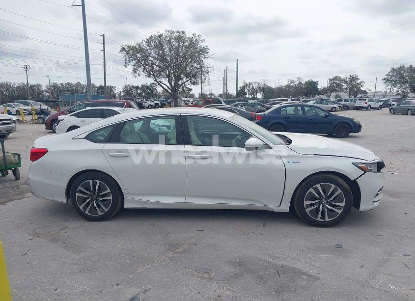 Photo 13 of 2019 Honda Accord HYBRID (VIN 1HGCV3F18KA017837)