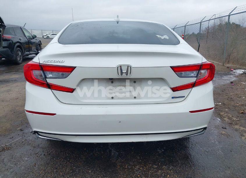 Photo 17 of 2018 Honda Accord HYBRID (VIN 1HGCV3F19JA000771)