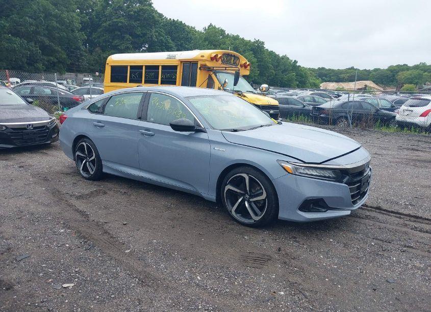 Photo 2 of 2022 Honda Accord HYBRID SPORT (VIN 1HGCV3F20NA033334)