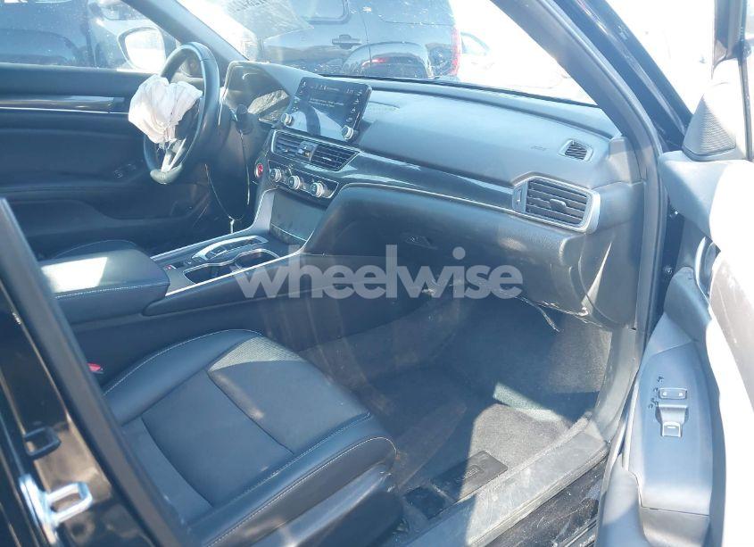 Photo 5 of 2022 Honda Accord HYBRID SPORT (VIN 1HGCV3F20NA034032)