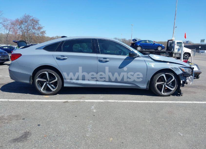 Photo 13 of 2022 Honda Accord HYBRID SPORT (VIN 1HGCV3F20NA045872)