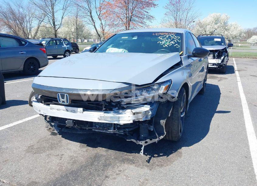 Photo 2 of 2022 Honda Accord HYBRID SPORT (VIN 1HGCV3F20NA045872)