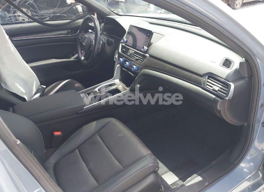 Photo 5 of 2022 Honda Accord HYBRID SPORT (VIN 1HGCV3F21NA009933)