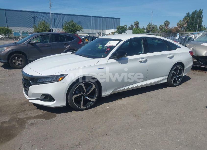 Photo 2 of 2022 Honda Accord HYBRID SPORT (VIN 1HGCV3F21NA047677)