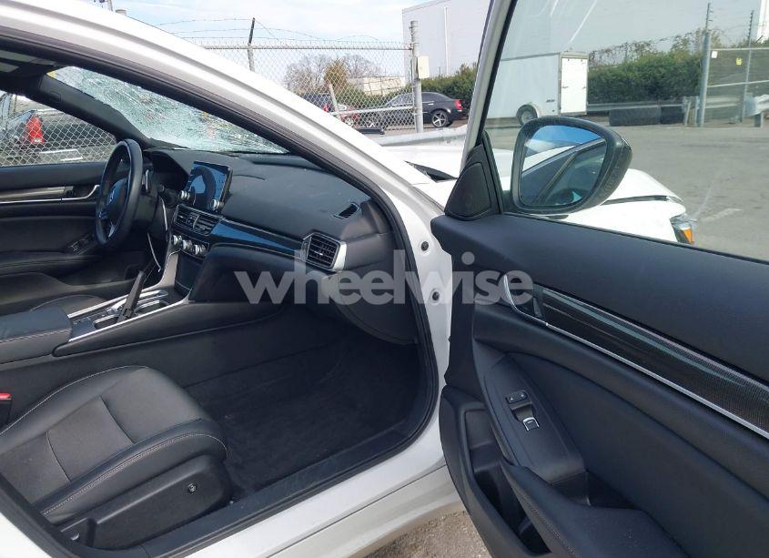 Photo 5 of 2022 Honda Accord HYBRID SPORT (VIN 1HGCV3F22NA001078)