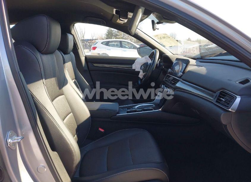 Photo 4 of 2022 Honda Accord HYBRID SPORT (VIN 1HGCV3F24NA031375)