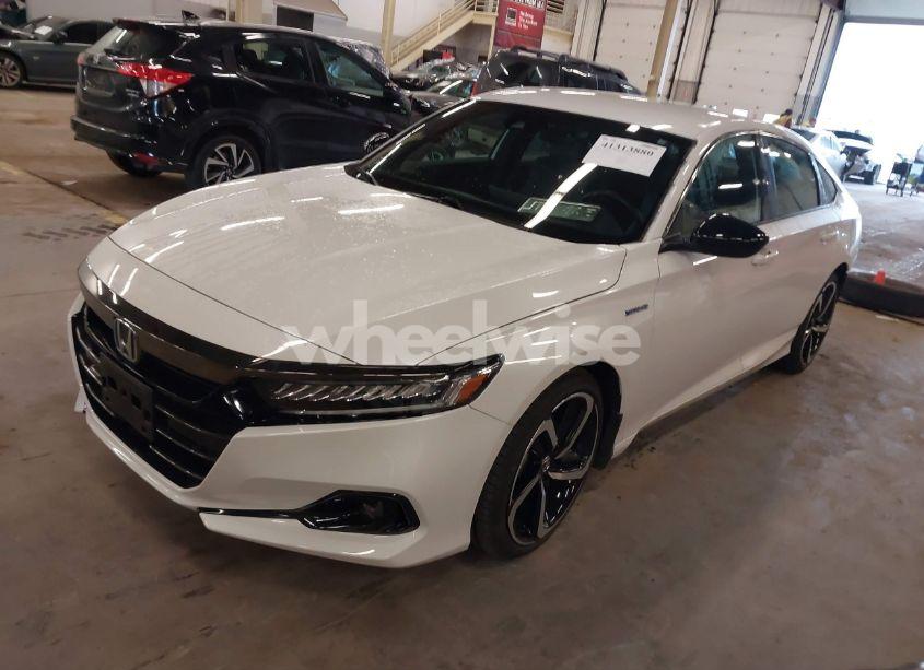 Photo 2 of 2022 Honda Accord HYBRID SPORT (VIN 1HGCV3F24NA034745)