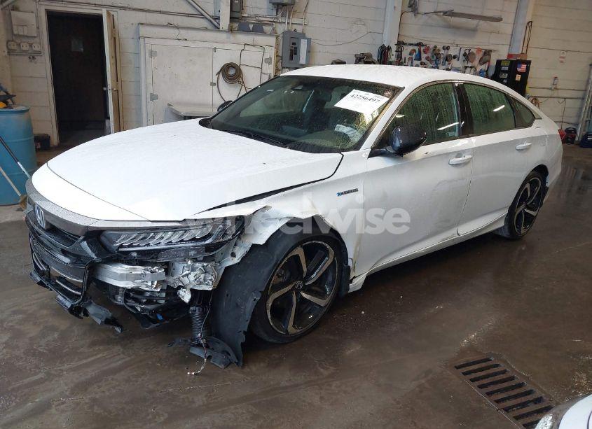 Photo 2 of 2022 Honda Accord HYBRID SPORT (VIN 1HGCV3F24NA038911)