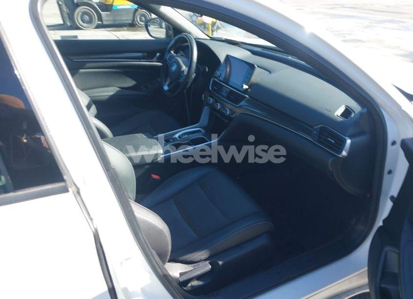 Photo 5 of 2022 Honda Accord HYBRID SPORT (VIN 1HGCV3F25NA003441)